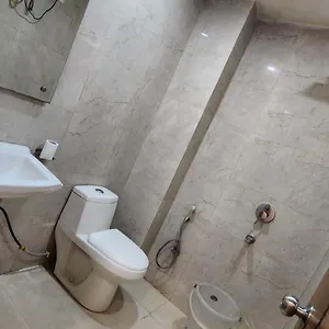 *** Отель Redton Индия
